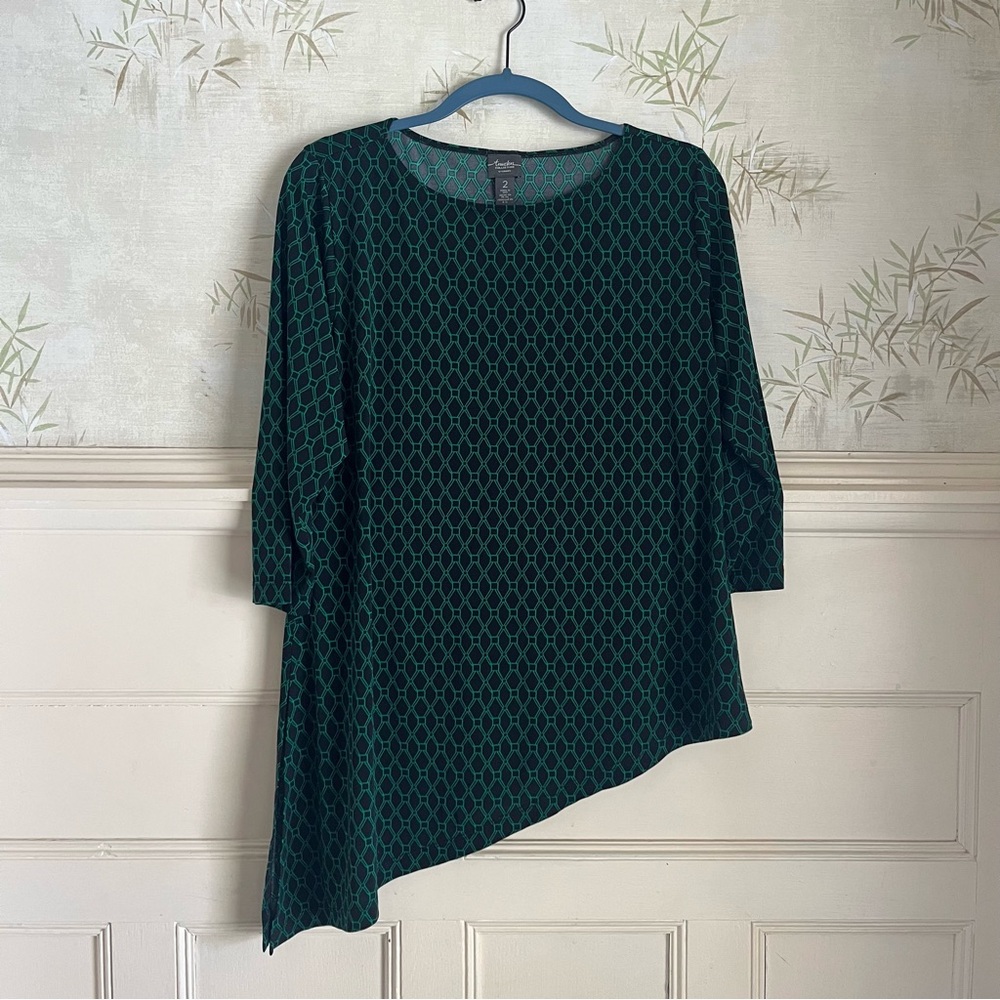 Chico's Travelers Asymmetrical Slinky Kelly Green Black Blouse Top - Sz 2 / L